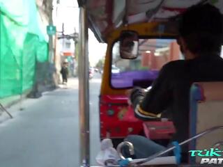 Tuktukpatrol pechugona tailandesa mqmf ofertas a corrida en grande polla