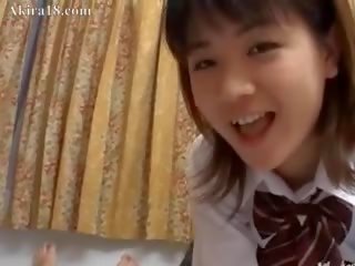 Hàn quốc bạn gái cho một blowjob